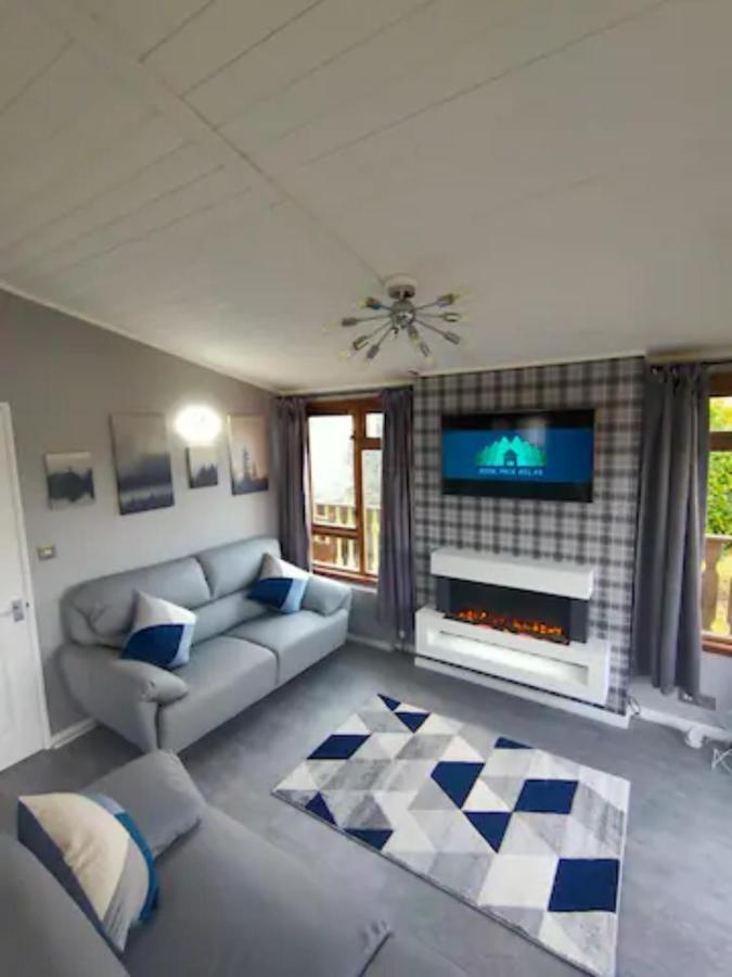 4 Bed Luxury Lodge With Hot Tub Near Lake District Warton ภายนอก รูปภาพ