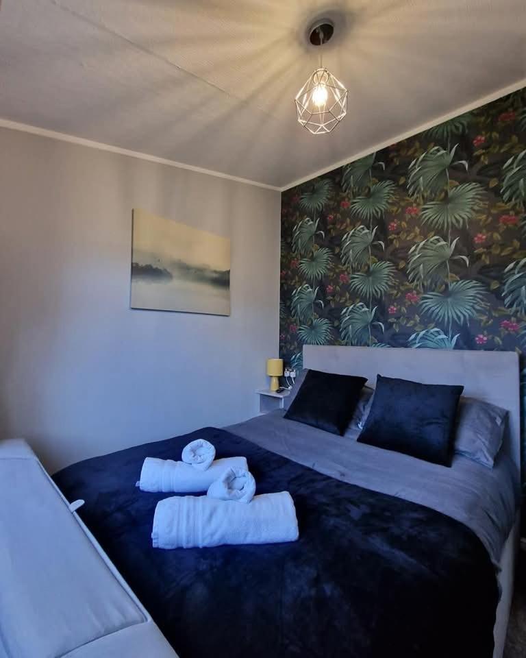4 Bed Luxury Lodge With Hot Tub Near Lake District Warton ภายนอก รูปภาพ